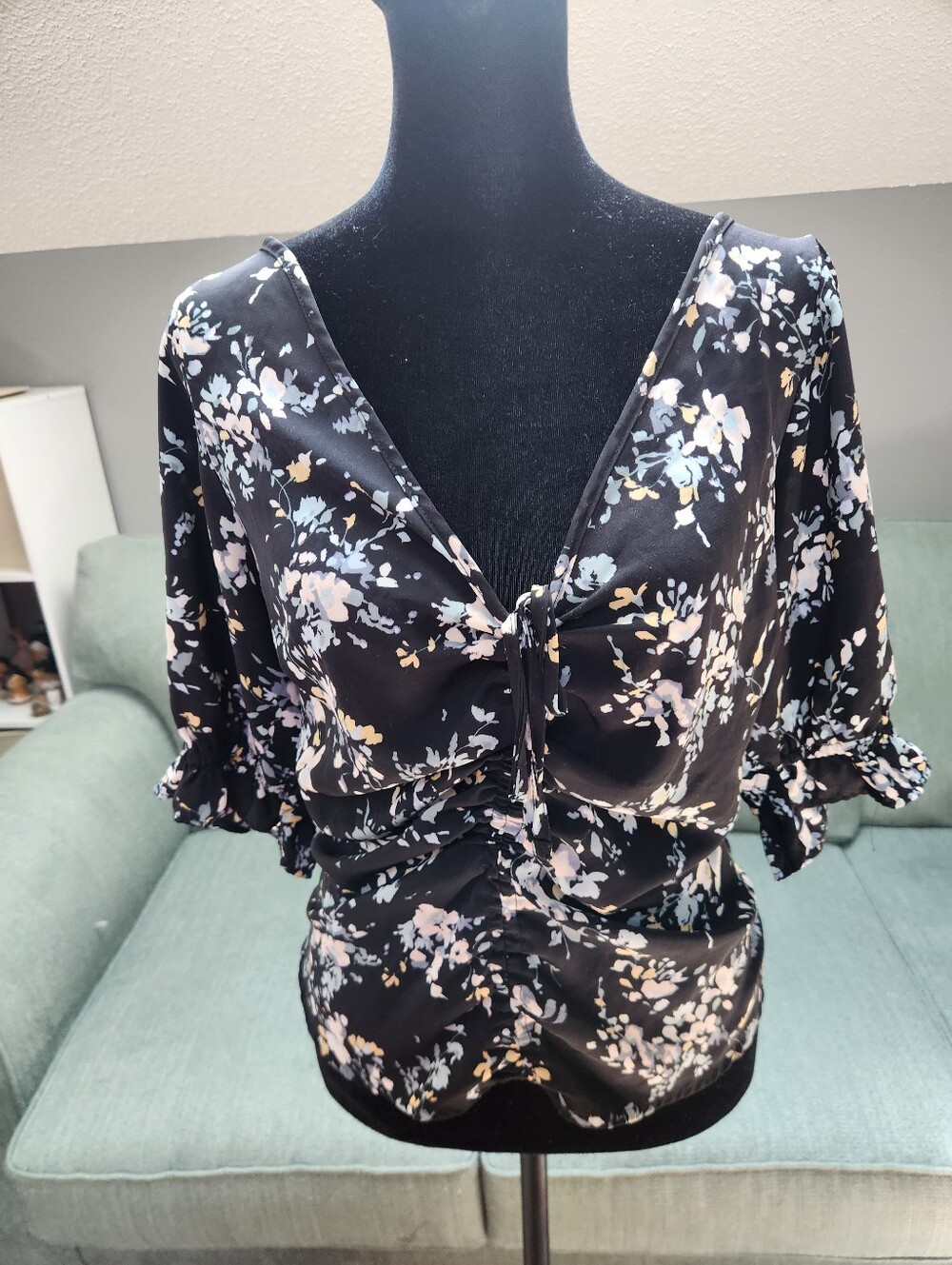 Abercrombie & Fitch Floral Tie-Front Blouse